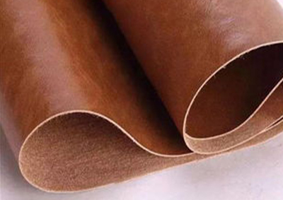 振動(dòng)刀切割機(jī)切割的皮革材料